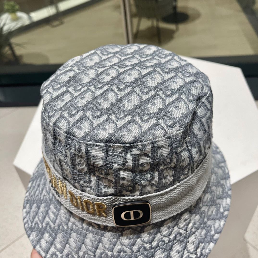 Christian Dior Caps